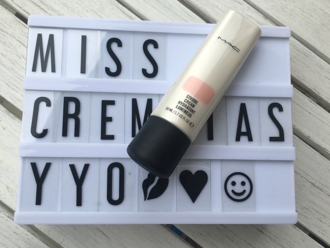 EDEE29C9-5CB2-4C65-8484-7B49BF1F2D85