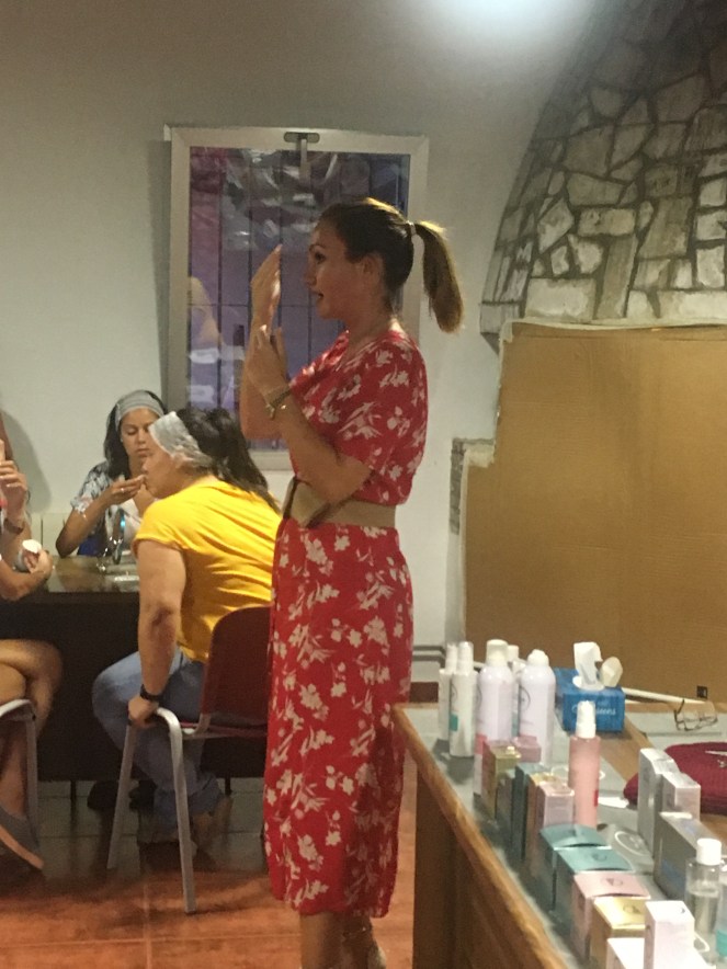 EEB8FF38-8882-460F-A78C-39798EE2281A